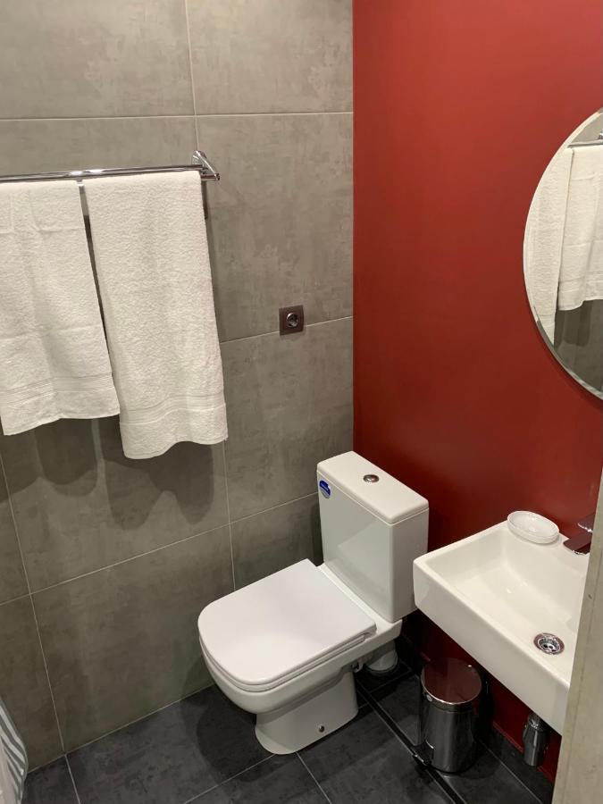 Red Cube Hotel Kamyanets-Podilski Dış mekan fotoğraf